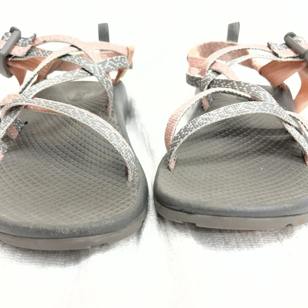 Chaco pink & gray strappy arch support‎ kids 1 sandals Outdoor Beach Swim Hiking
